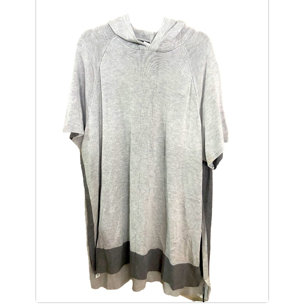 NWT lululemon opened up poncho hooded sweater cape sz M/L